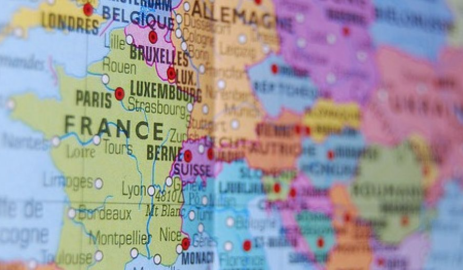 Image de l'article la petite question "Pourquoi l’Europe est-elle toujours représentée au centre des cartes ?"